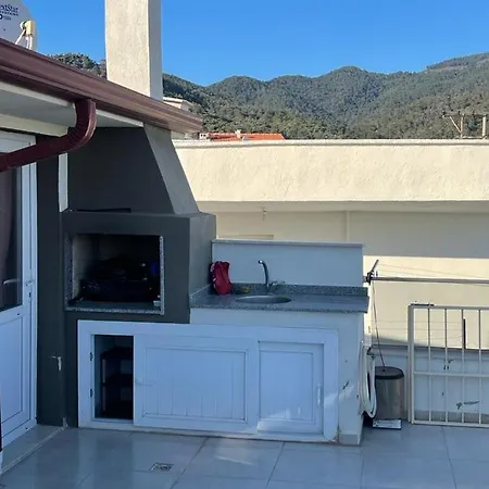 Oezdere Apartman